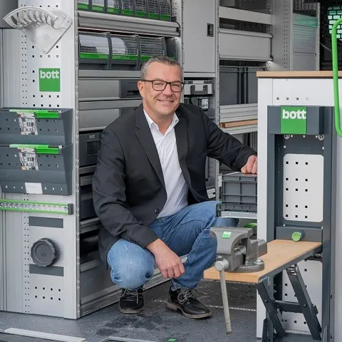 Matthias Neustedt – Vertrieb bei Sturm Fahrzeugeinrichtungen