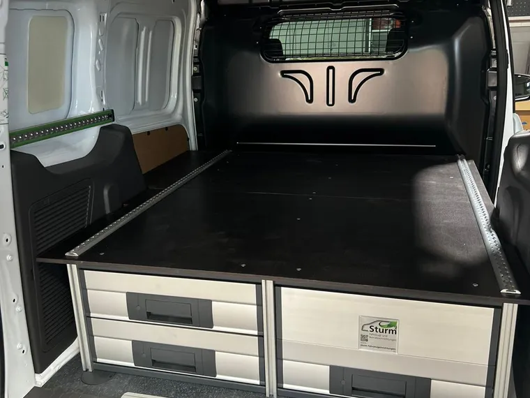 Unterflurgenerator & mobile Energie – Beispiel von Sturm Fahrzeugeinrichtungen